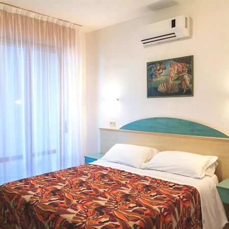 Aparthotel Costa Paradiso 리도아드리 외부 사진