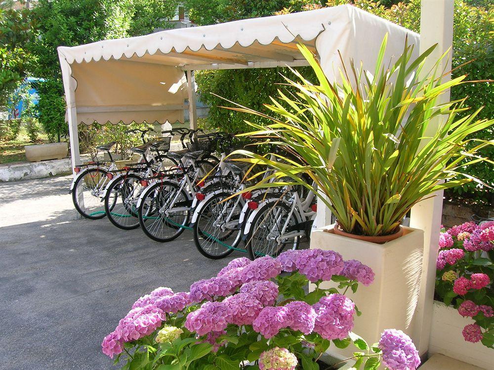 Aparthotel Costa Paradiso 리도아드리 외부 사진