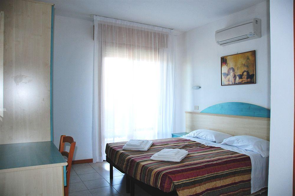 Aparthotel Costa Paradiso 리도아드리 외부 사진