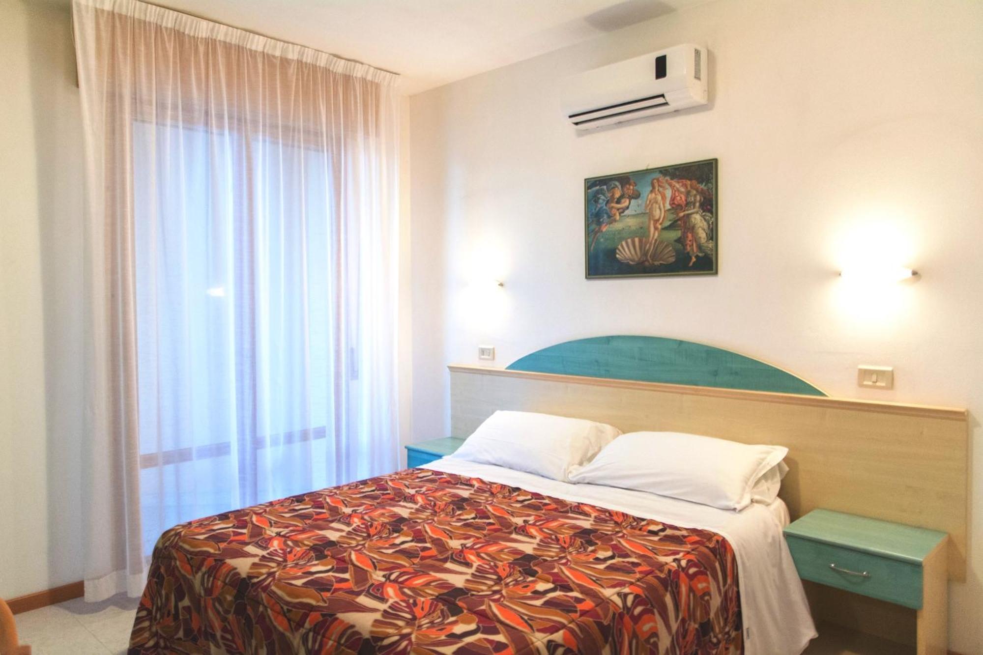 Aparthotel Costa Paradiso 리도아드리 외부 사진
