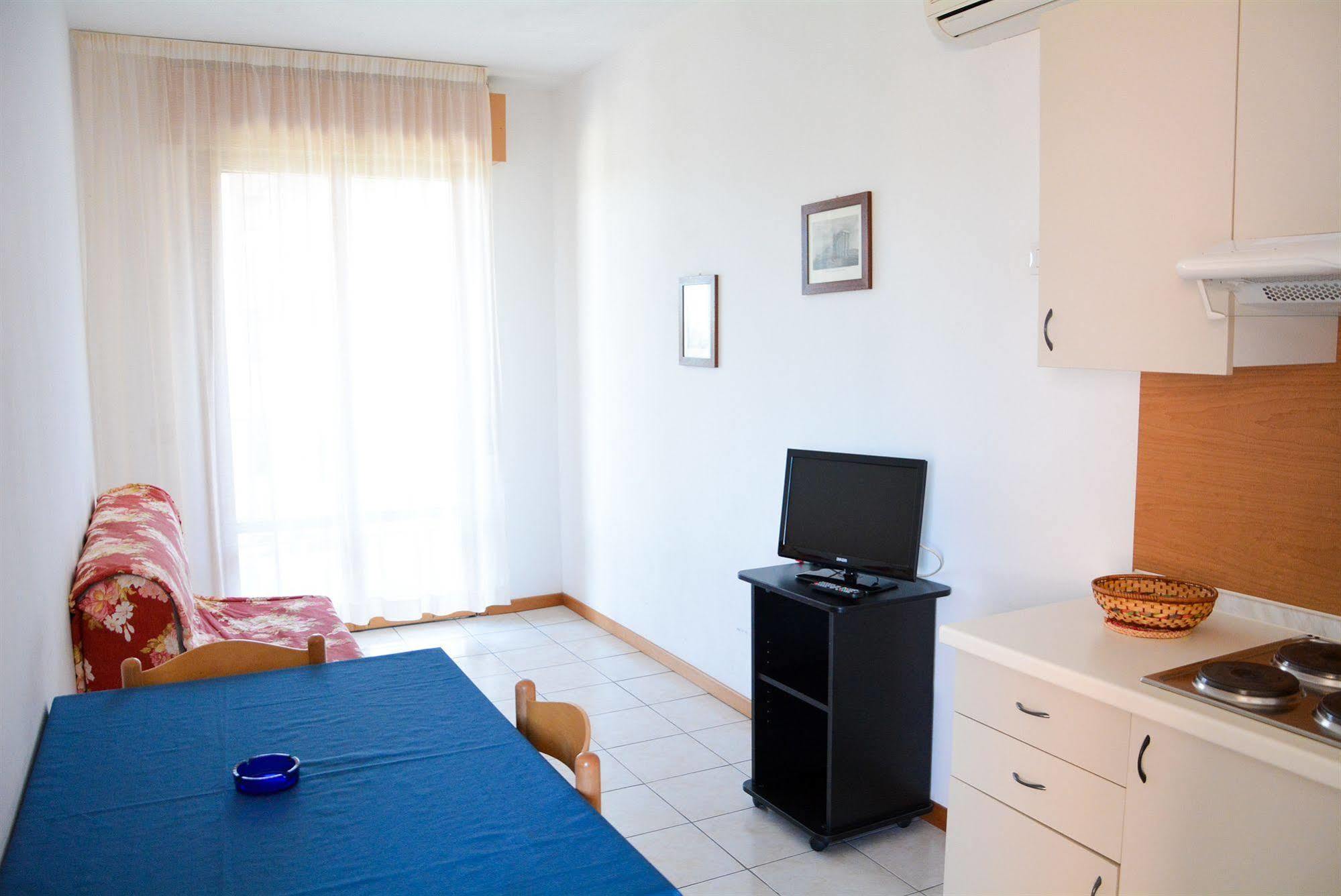 Aparthotel Costa Paradiso 리도아드리 외부 사진