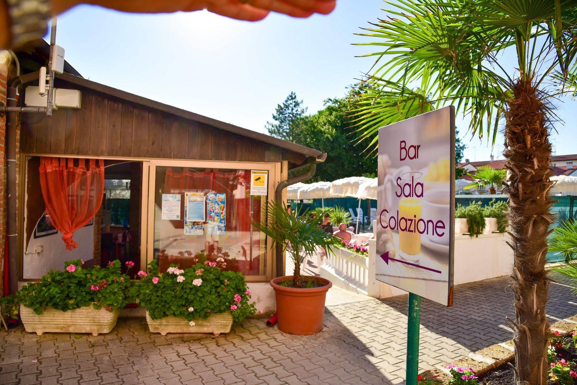 Aparthotel Costa Paradiso 리도아드리 외부 사진